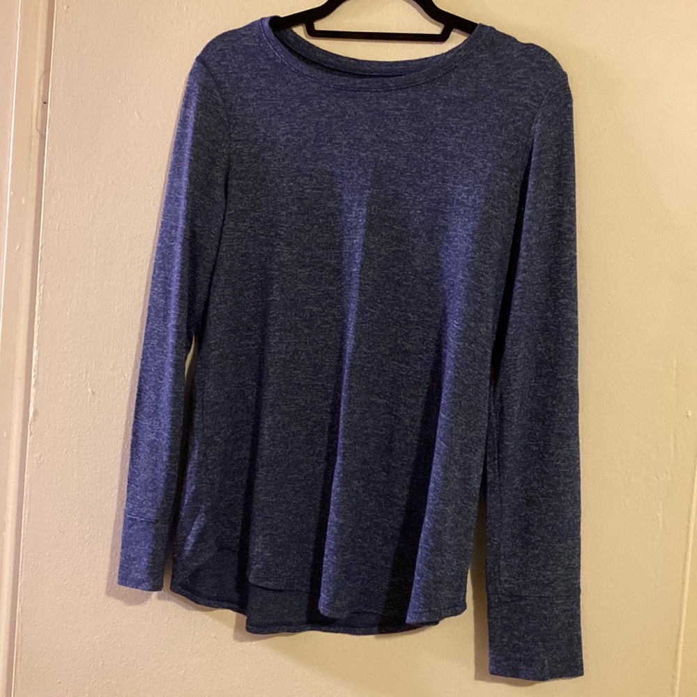 Justice Girl and women long sleeve sweater size 20 in excellent condition blue